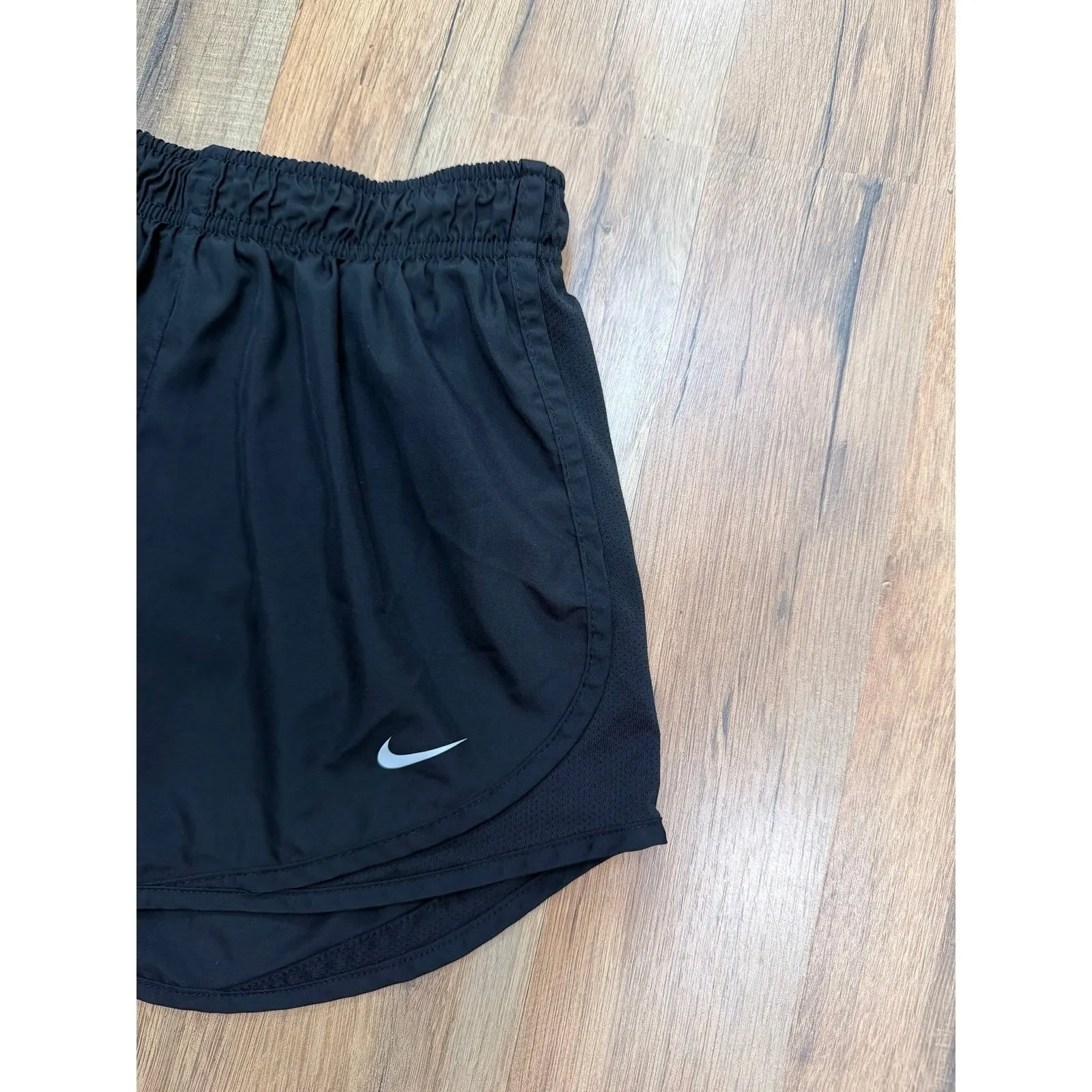 Nike Dri-FIT Running Shorts Women's S Black Athletic Training‎ - Image 3