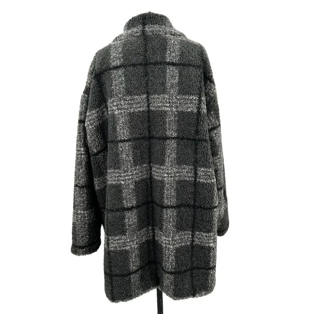 NVLT Plaid Faux Leather Trim Coat Gray Sherpa‎ Shacket Size XL - Image 8