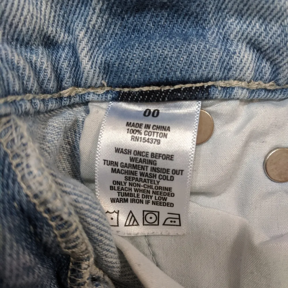 Areopostale Jean Shorts Distressed Lightwash Mom Shorts Size 00 - Image 9