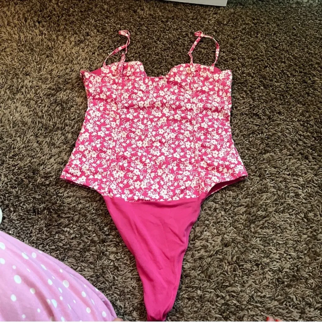 Zara Pink Floral Bodysuit - Image 2