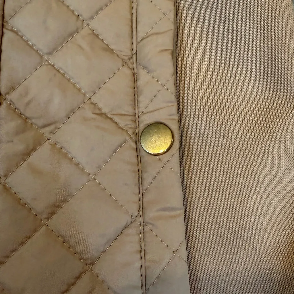 Kim Rogers Beige Quilted Vest - Image 2