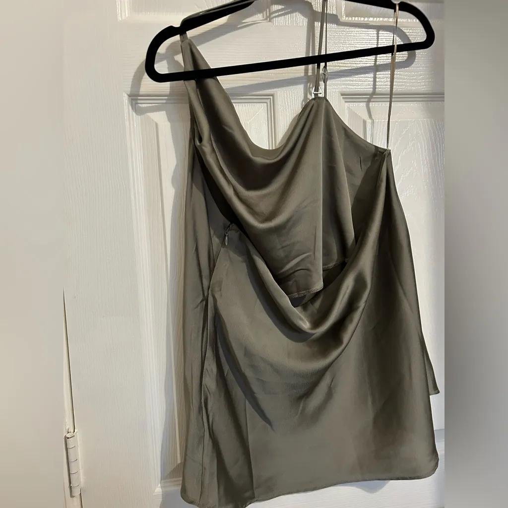 ANTHROPOLOGIE ASYMMETRIC HALTER TOP XL silk/satin look olive / khaki green nwt - Image 8