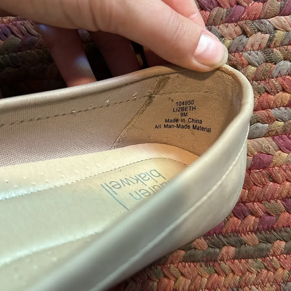 LAUREN BLAKWELL LIZBETH TAUPE CREAM LOAFERS GOLD CHAIN DETAIL - Image 5