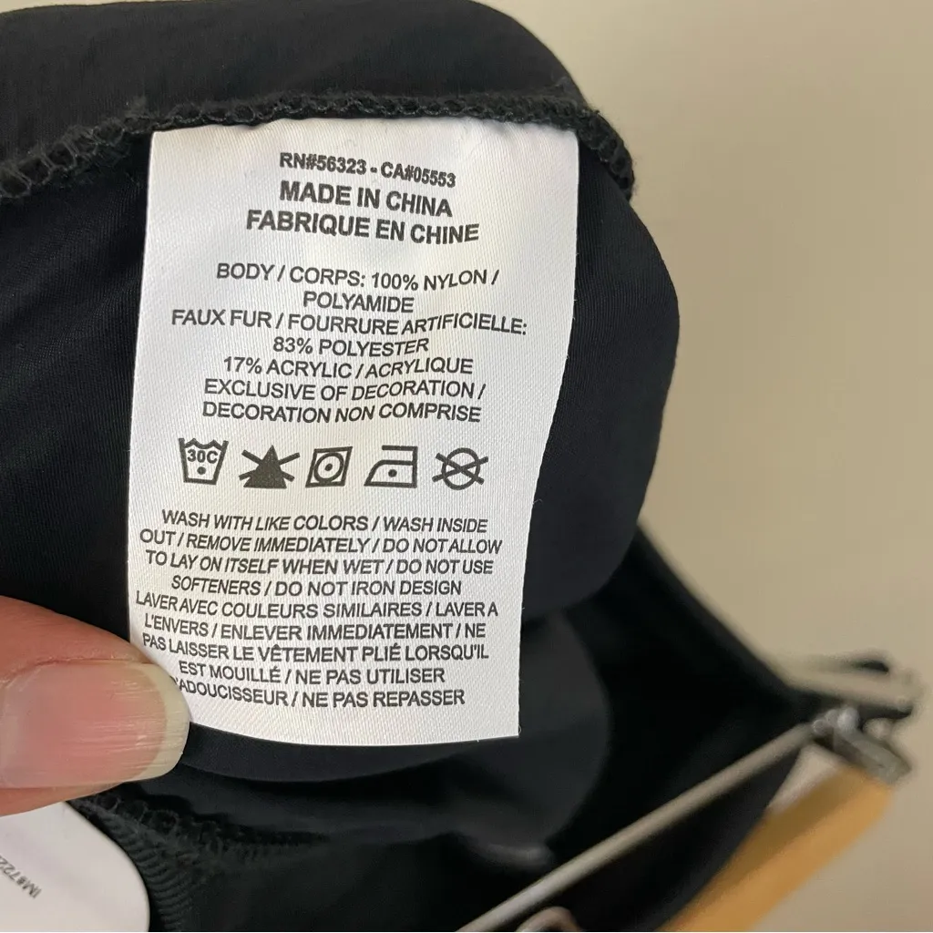 NWT Nike Black Faux Fur High Rise Loose Fit Pants Size Medium - Image 9