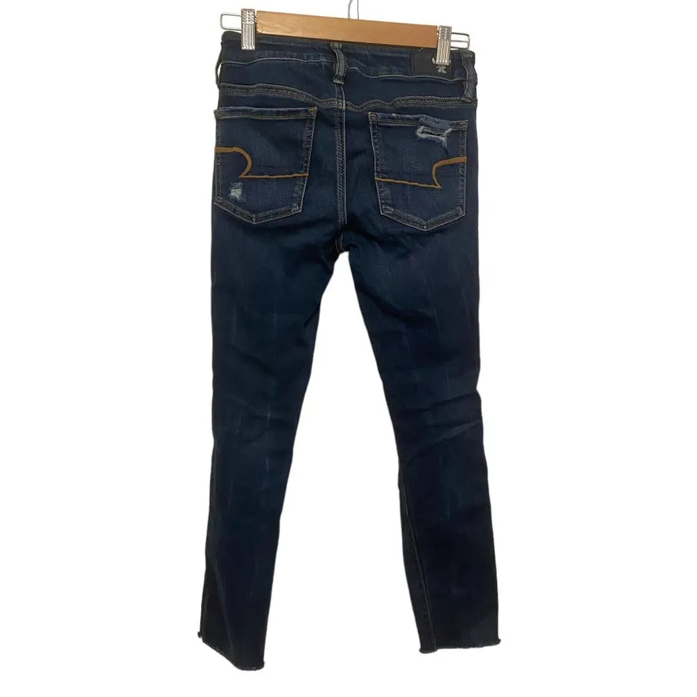 American Eagle Super Stretch Distressed Dark Wash Skinny Jeans Size 2 - Image 3