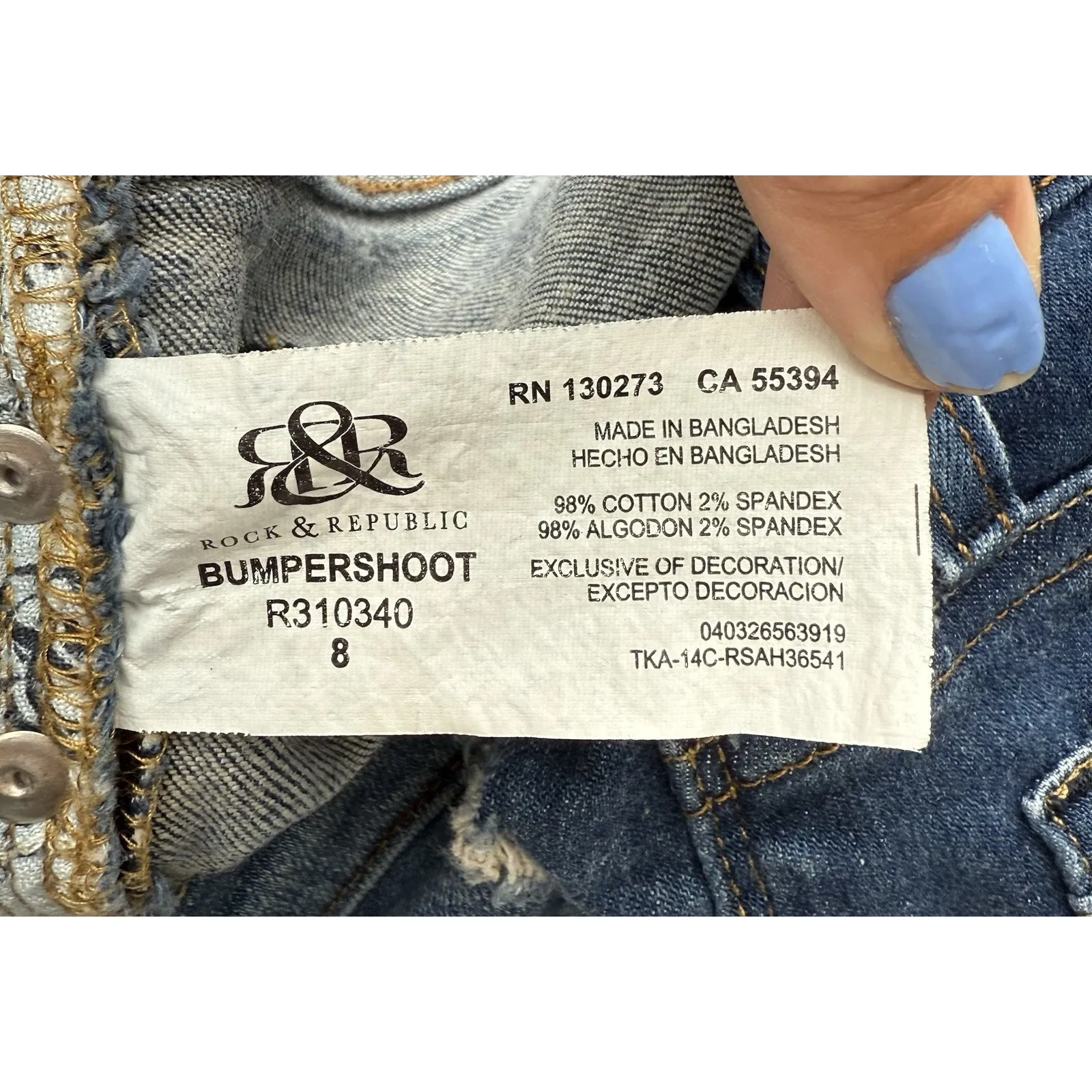 Rock & Republic Bumpershoot Distressed Cut Off Denim Women's Sz 8 Beaded Sides - Image 7