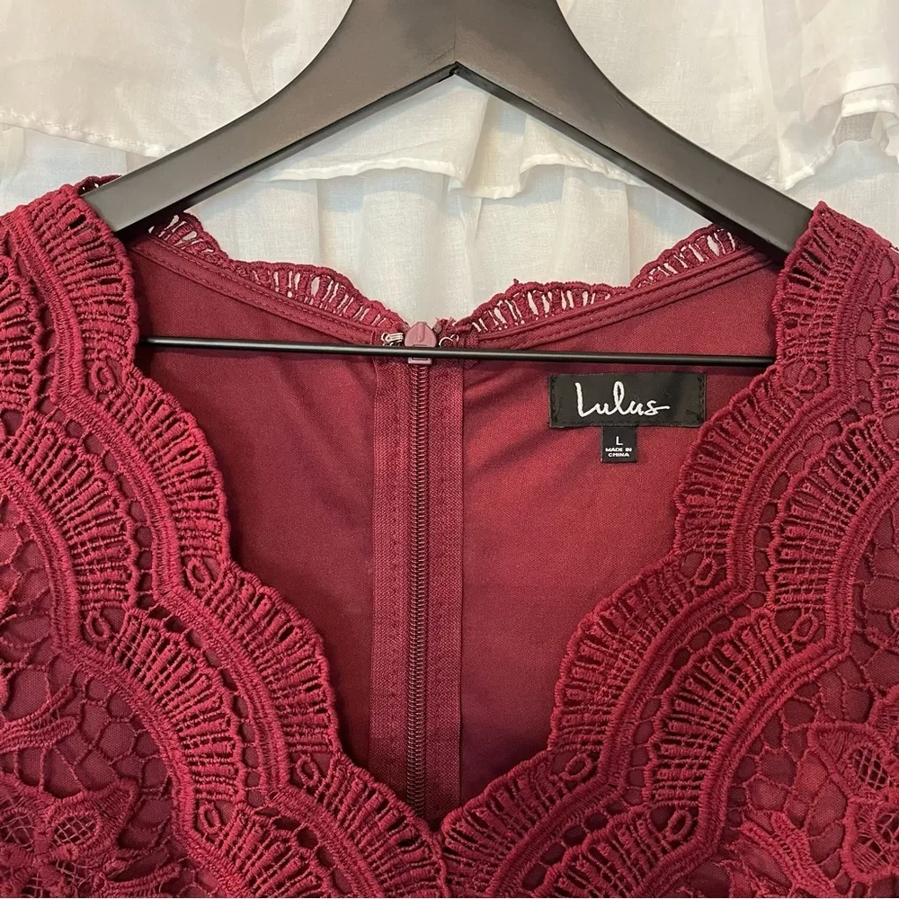 Lulu's Burgundy Scalloped Lace V Neck Short Sleeve Skater Dress - Size Large - Image 3