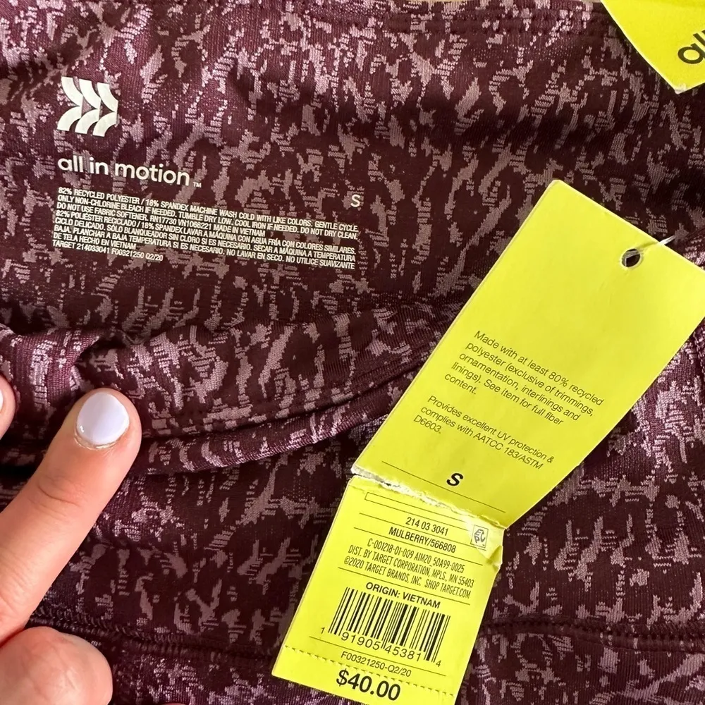 All in motion leggings purple patterned size small NWT - Image 2