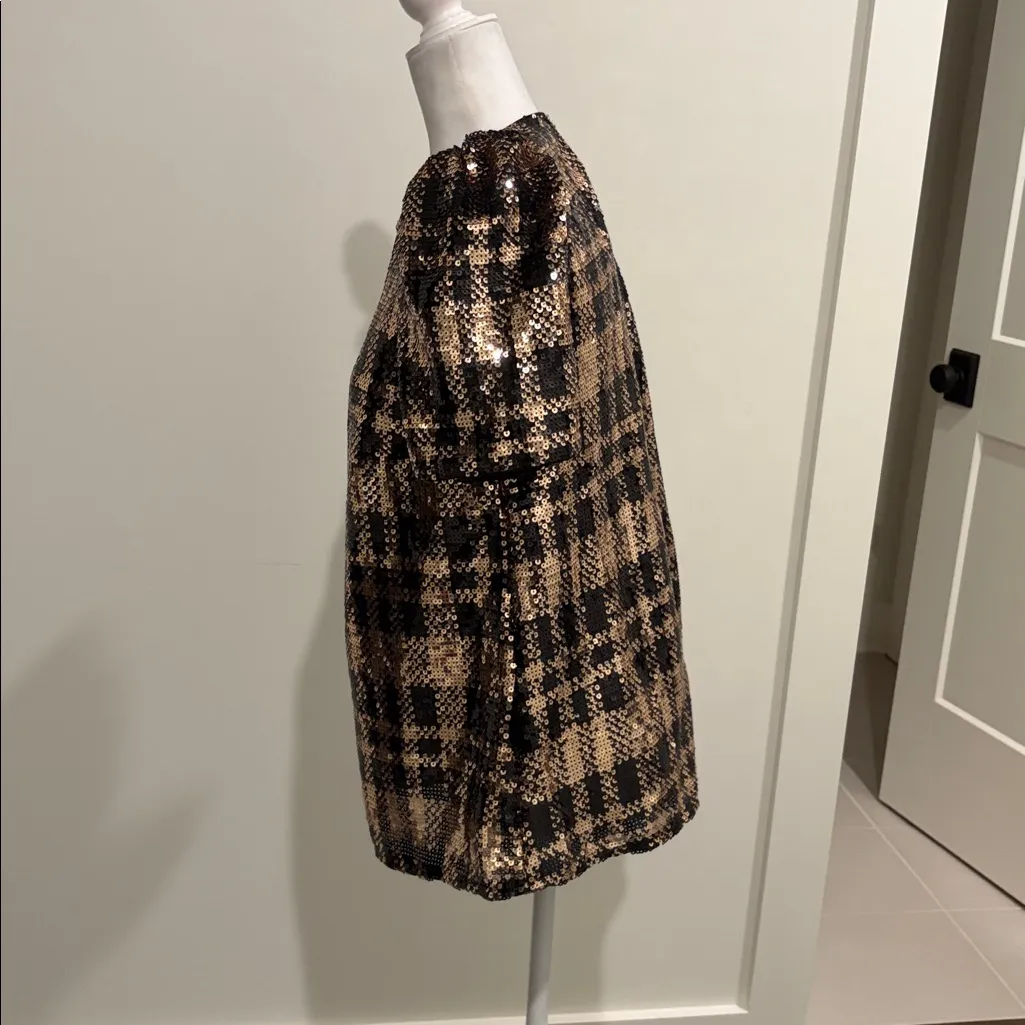 New With tags THML Plaid Sequin Puff Sleeve Top Sz M - Image 3