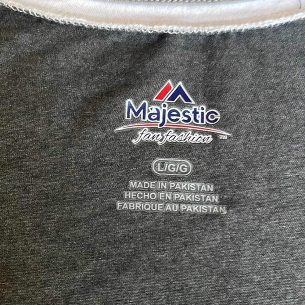 San Francisco Giants Baseball AT&T Gray V-Neck Shirt Size Large EUC #7719 - Image 4