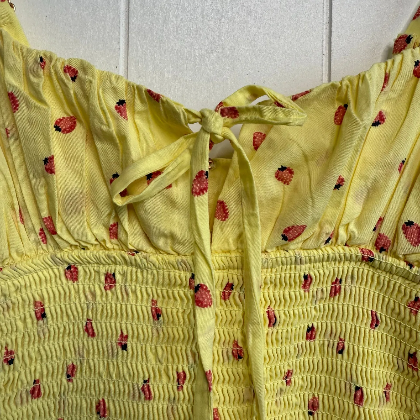 Free People dress midi smocked cotton pleated strawberry print Medium - Image 4