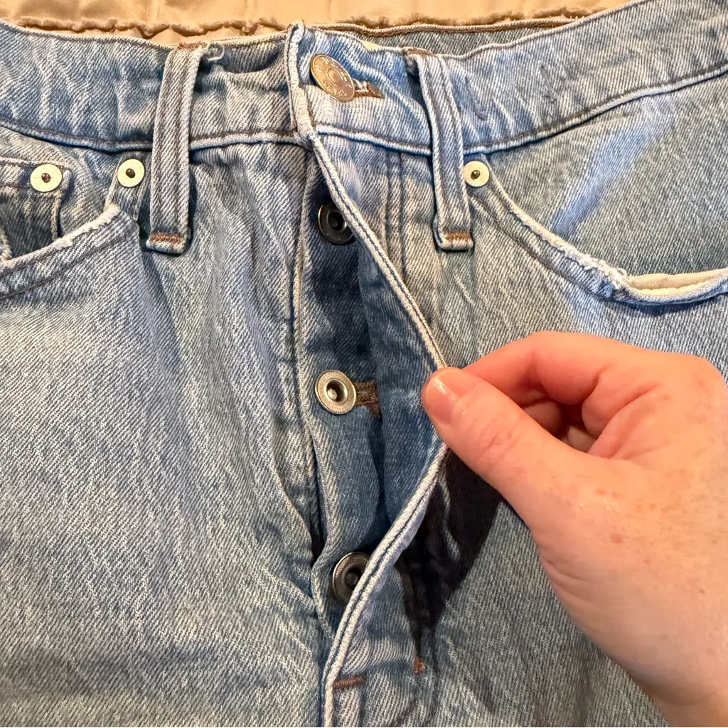 Madewell Balloon Jeans in Hewes Wash 26 High Rise Stretch Denim MC550 - Image 4