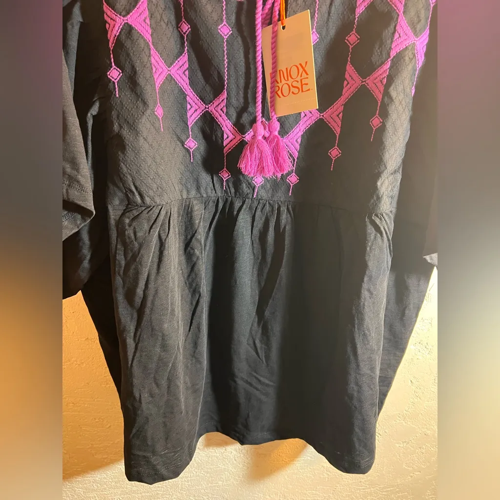 Knox Rose NWT Black Blouse with Pink Embroidery plus 2x - Image 5