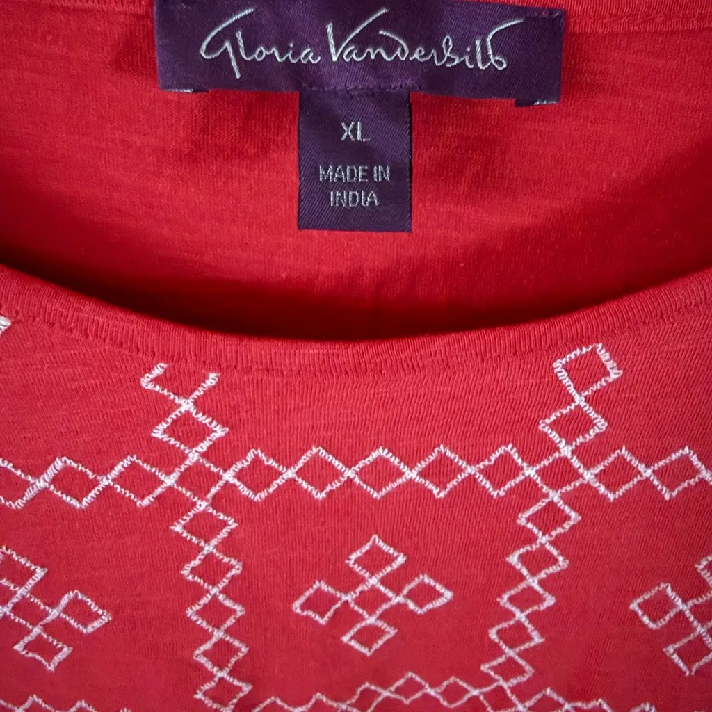 Gloria Vanderbilt Red Embroidered Round Neck Cap Sleeve Blouse - Image 2