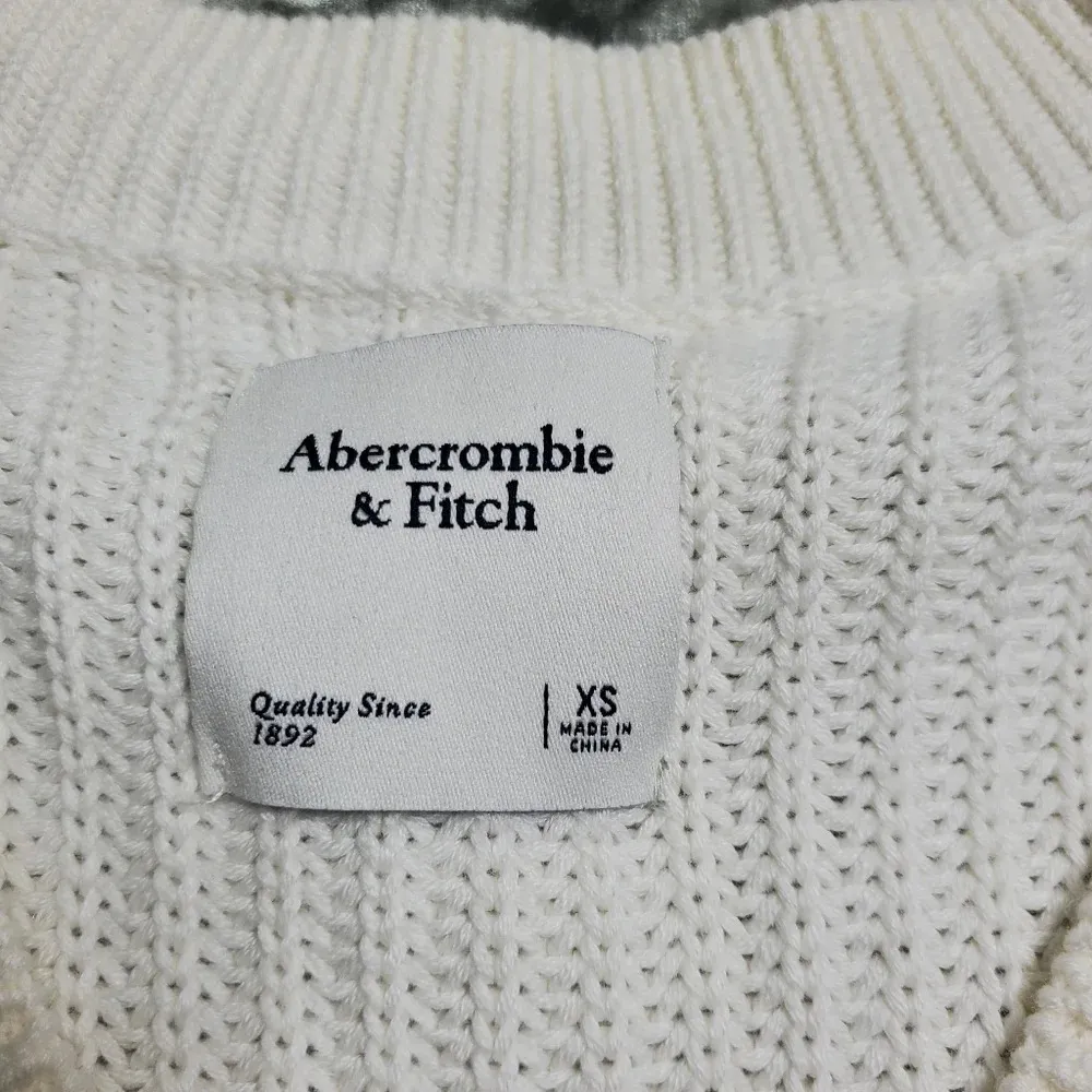 Abercrombie & Fitch Knit Sweater Vest - Image 4