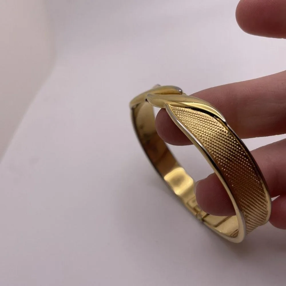 Signed Monet Costume Jewelry Gold Tone Bangle Bracelet - Image 12