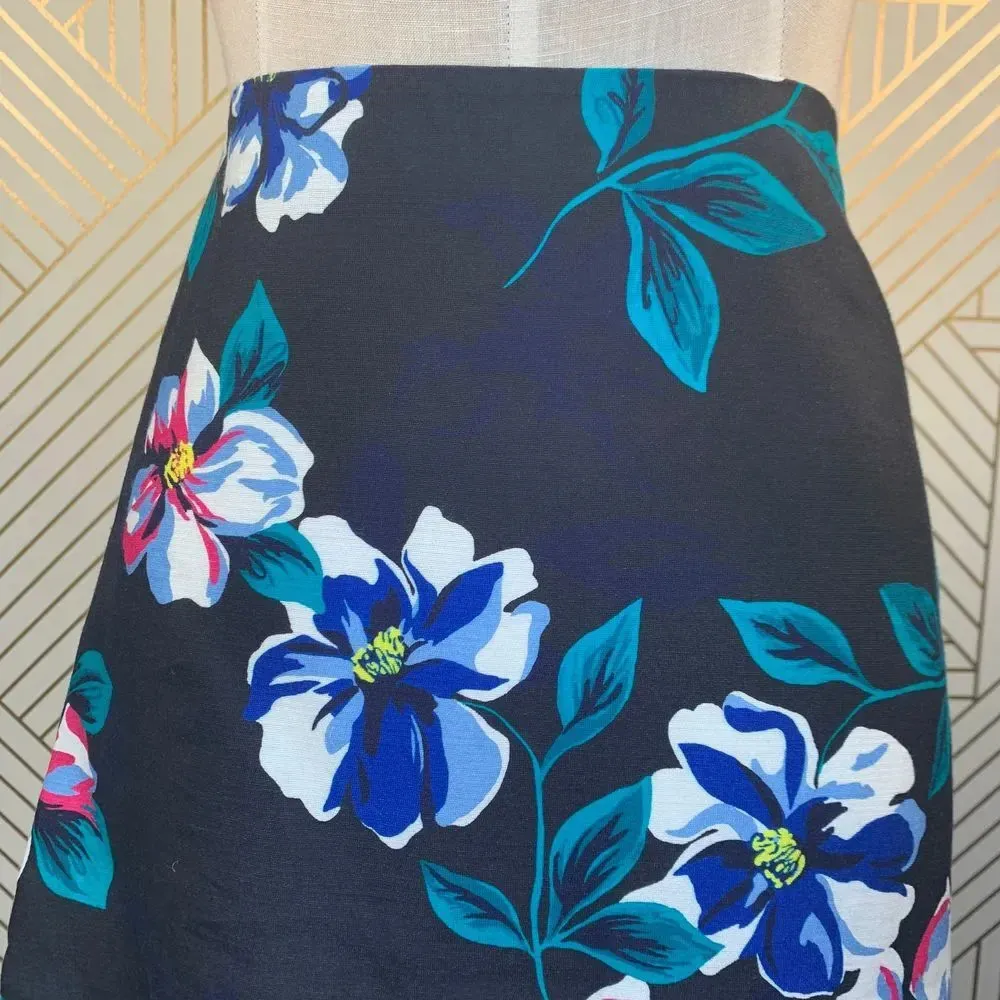 Draper James Dorothy Floral‎ Lillian Skirt in Black - Image 4