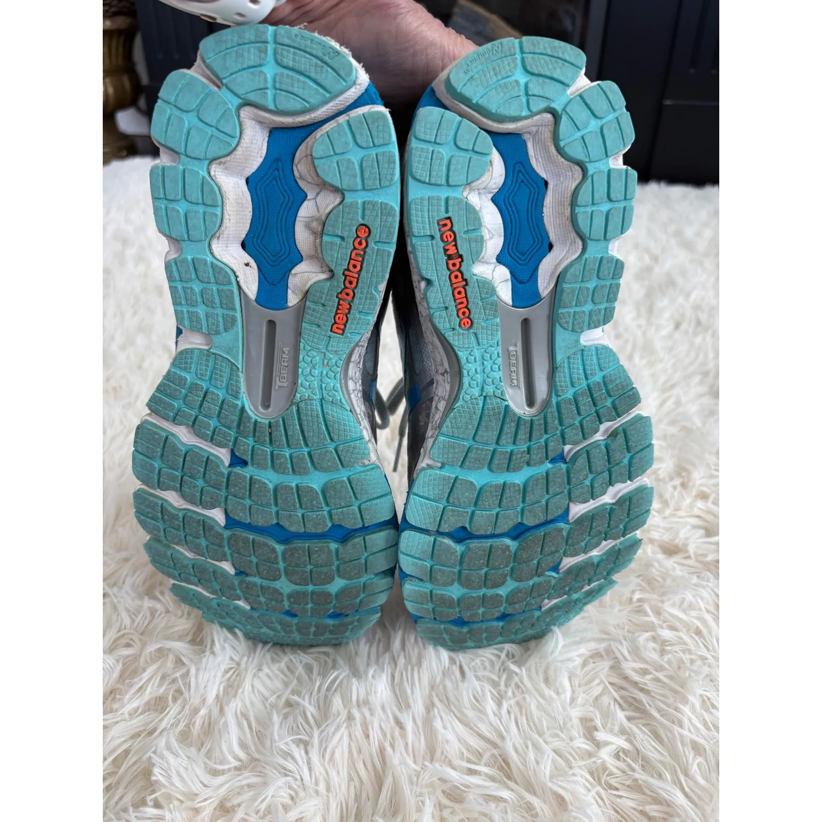 New Balance 860v15 Women's Running Shoes Silver Blue Cushioned Athletic Sneakers - Image 6