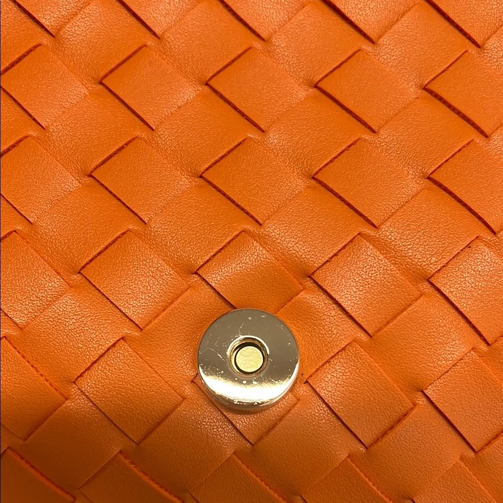 Urban Expressions | Woven Crossbody Bag - Image 7