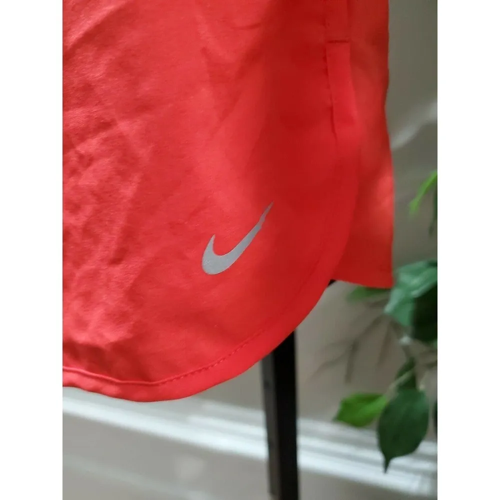 Nike Dri Fit Women's Solid Red Polyester Pull on Casual Stretch Shorts Size M - Image 4