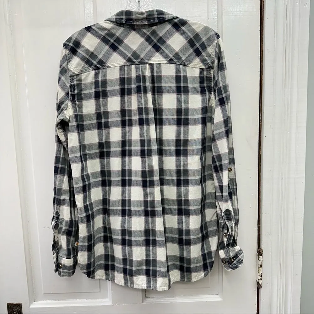 Carhartt long-sleeve button‎ down plaid shirt women's medium - Image 4