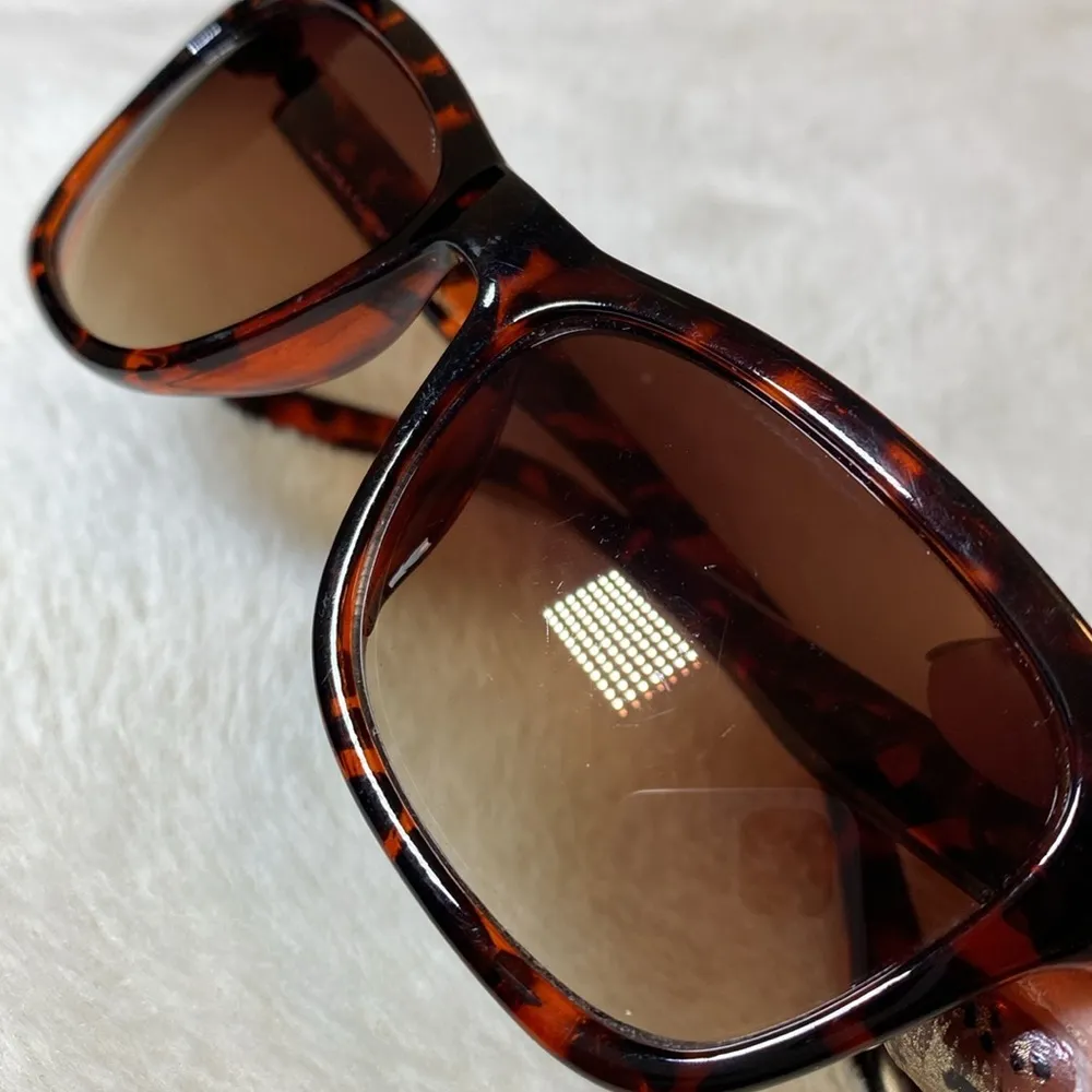 Oscar De La Renta Sunglasses GUC Cognac Tortoise - Image 3