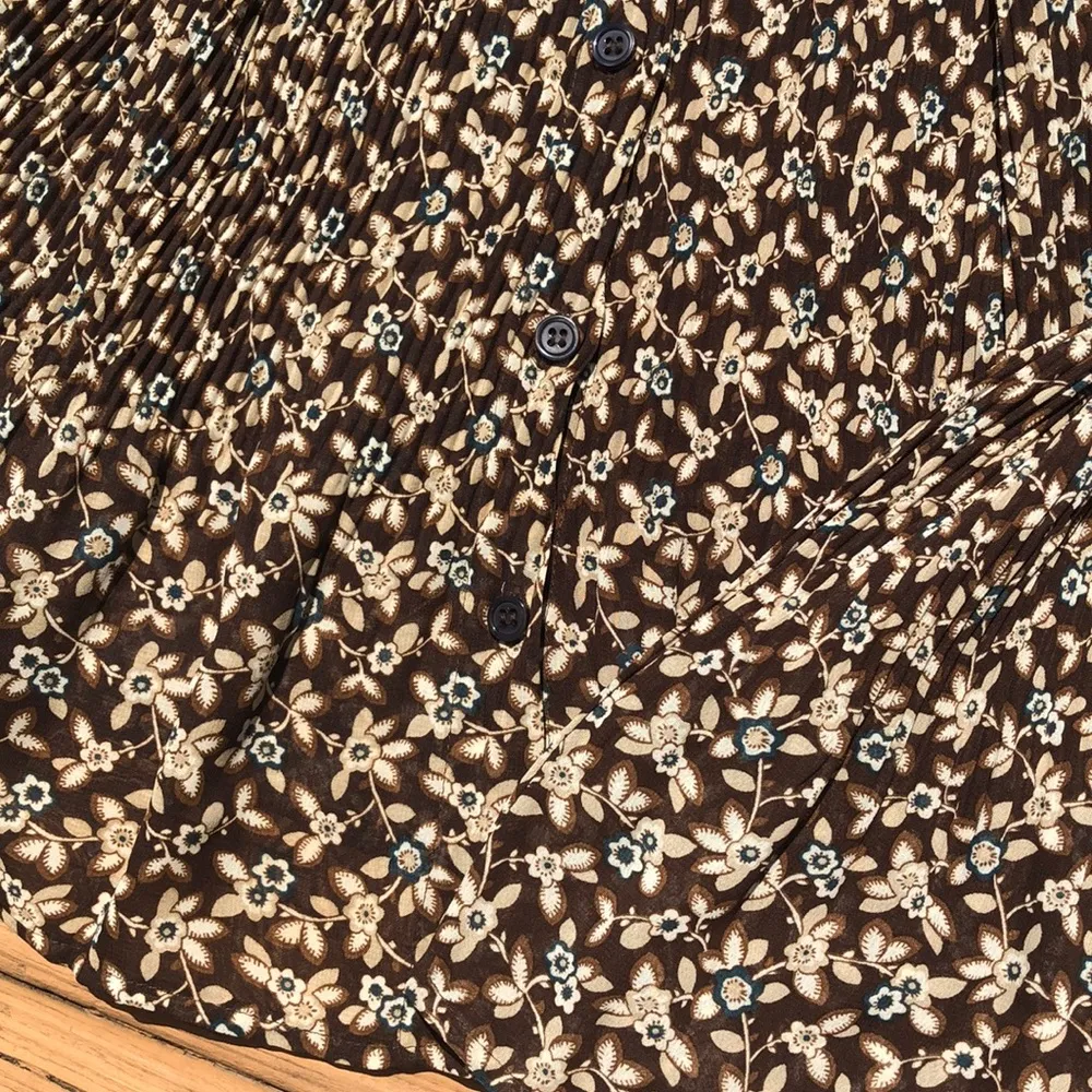 Button Front Floral Gypsy Fairy Puckered Top with Ruffled Hem Bell Sleeve Sz S - Image 8