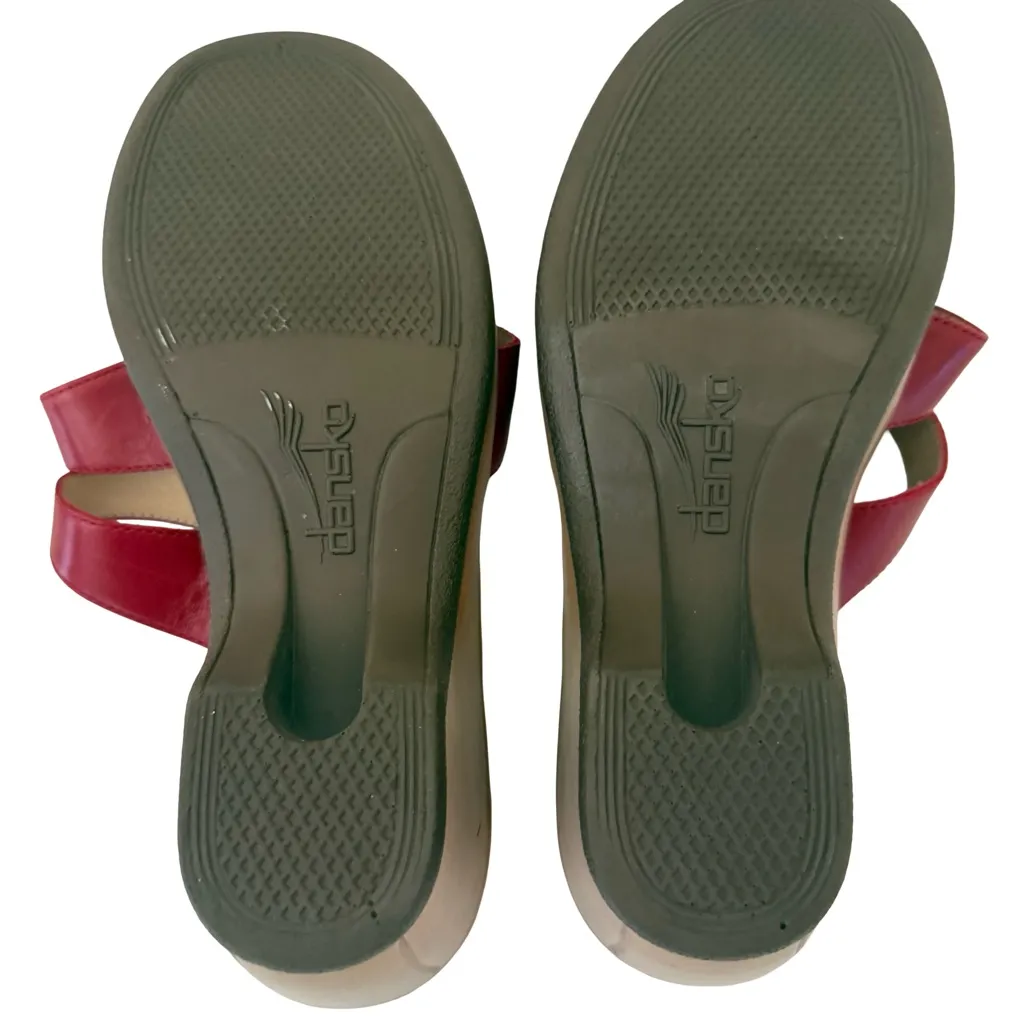 Dansko Red Avril Strappy Slide Leather Sandals Leather Wedge LKNW SZ 39 - Image 7
