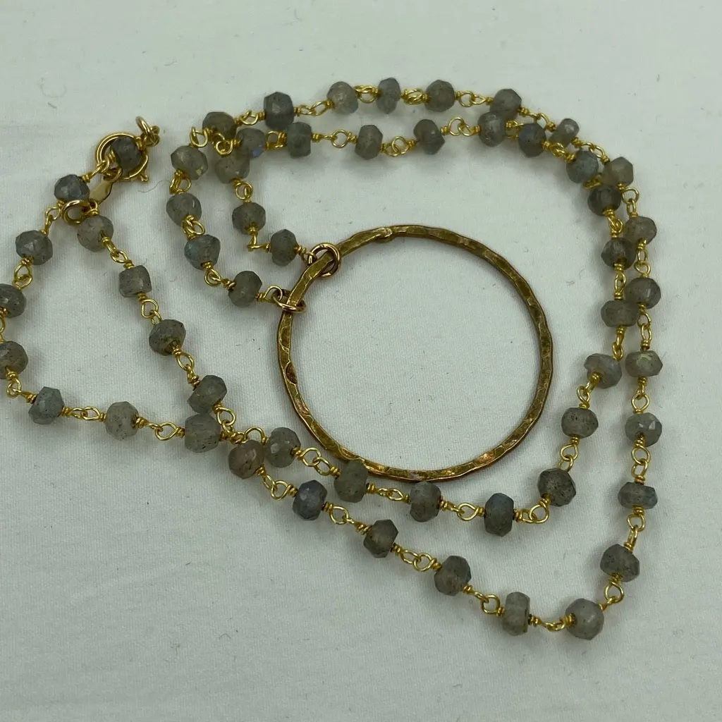 Labradorite‎ Stone Beaded Necklace with Vermeil Circle Pendant 18.5” long Gold - Image 6