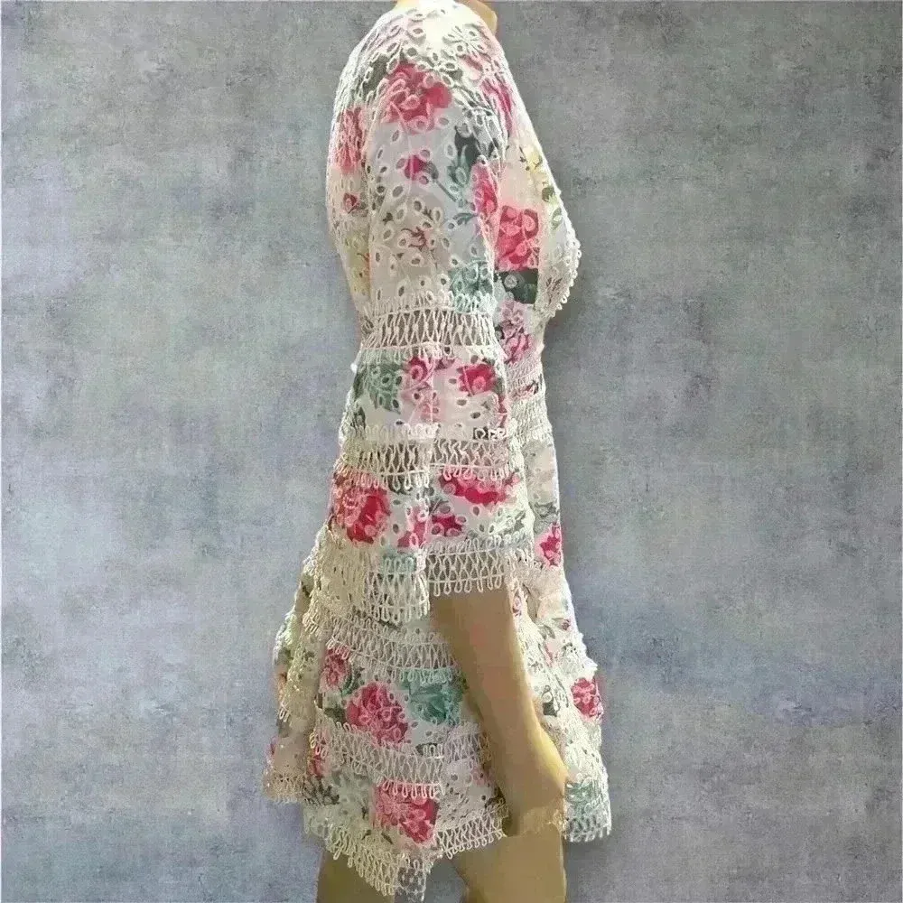 Aqua Women's Floral Lace Deep V-Neck Dress size XS - Image 5