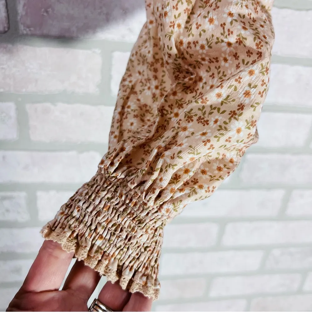 Show Me Your MuMu Suzanna Crop Top in Ditsy Daisy Size XS - Image 7