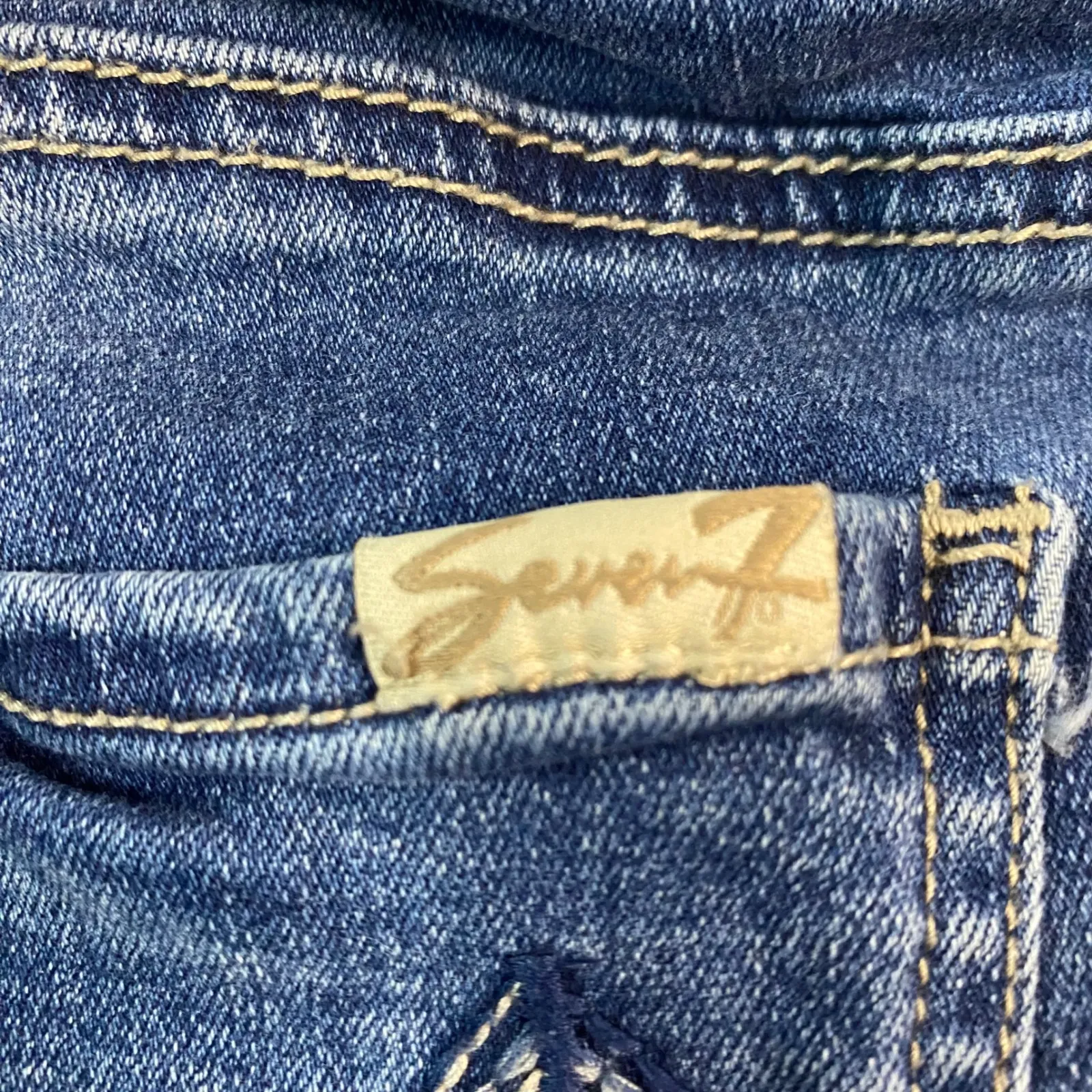 Seven7 Distressed Jeans Womens Slim Straight Leg Medium Wash Denim Size 10 EUC - Image 11