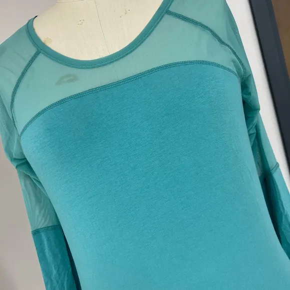 Soybu Athletic Yoga Top M - Image 2