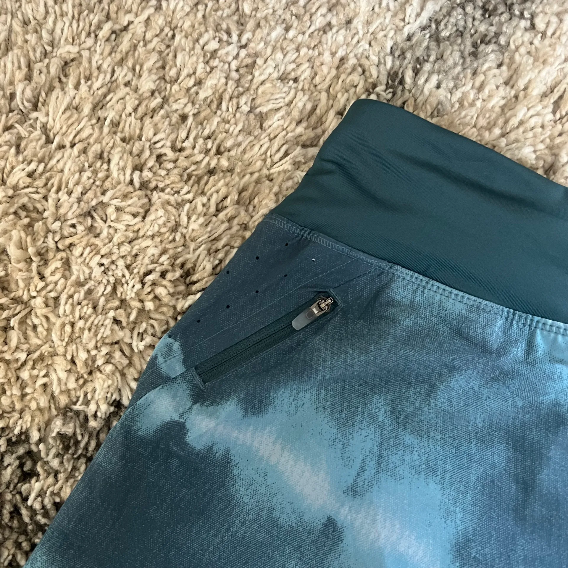 NWT  Dri-Fit Eclipse Mid Rise Printed Running Shorts - Image 8