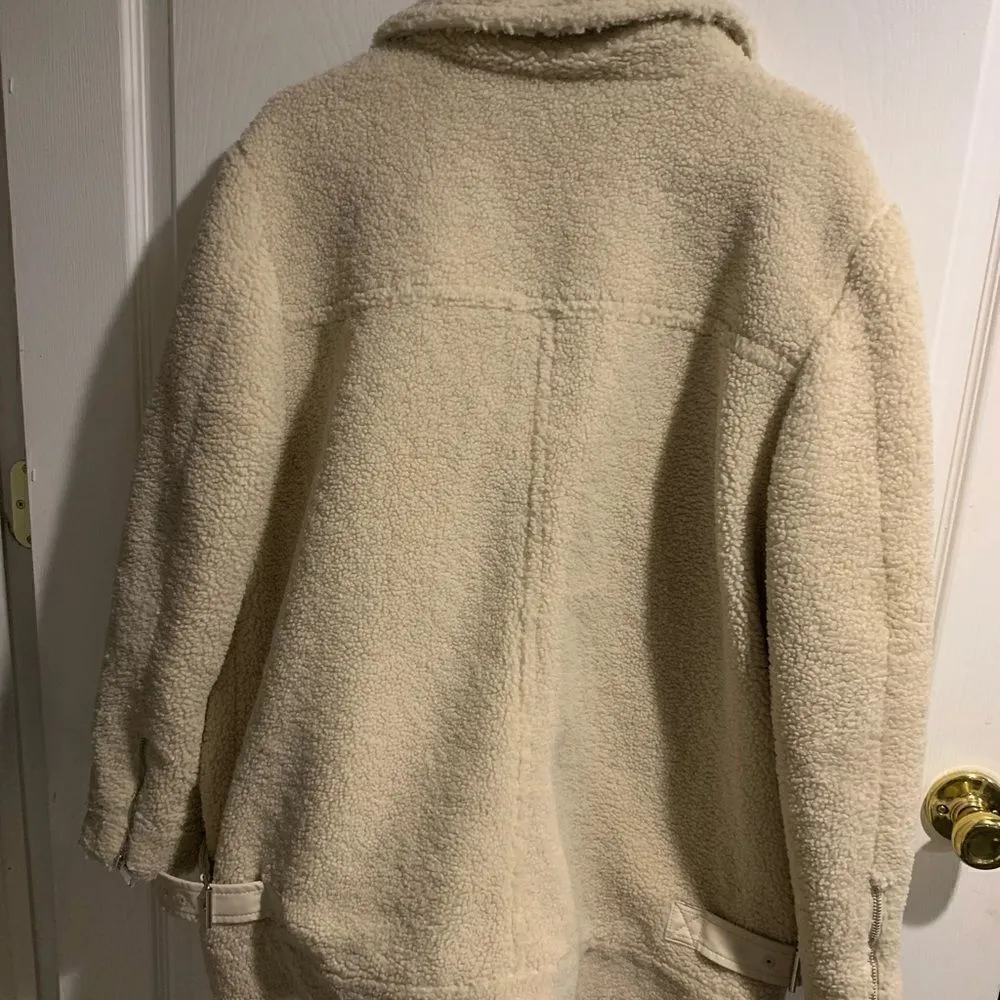 Loft Sherpa jacket size XL - Image 5