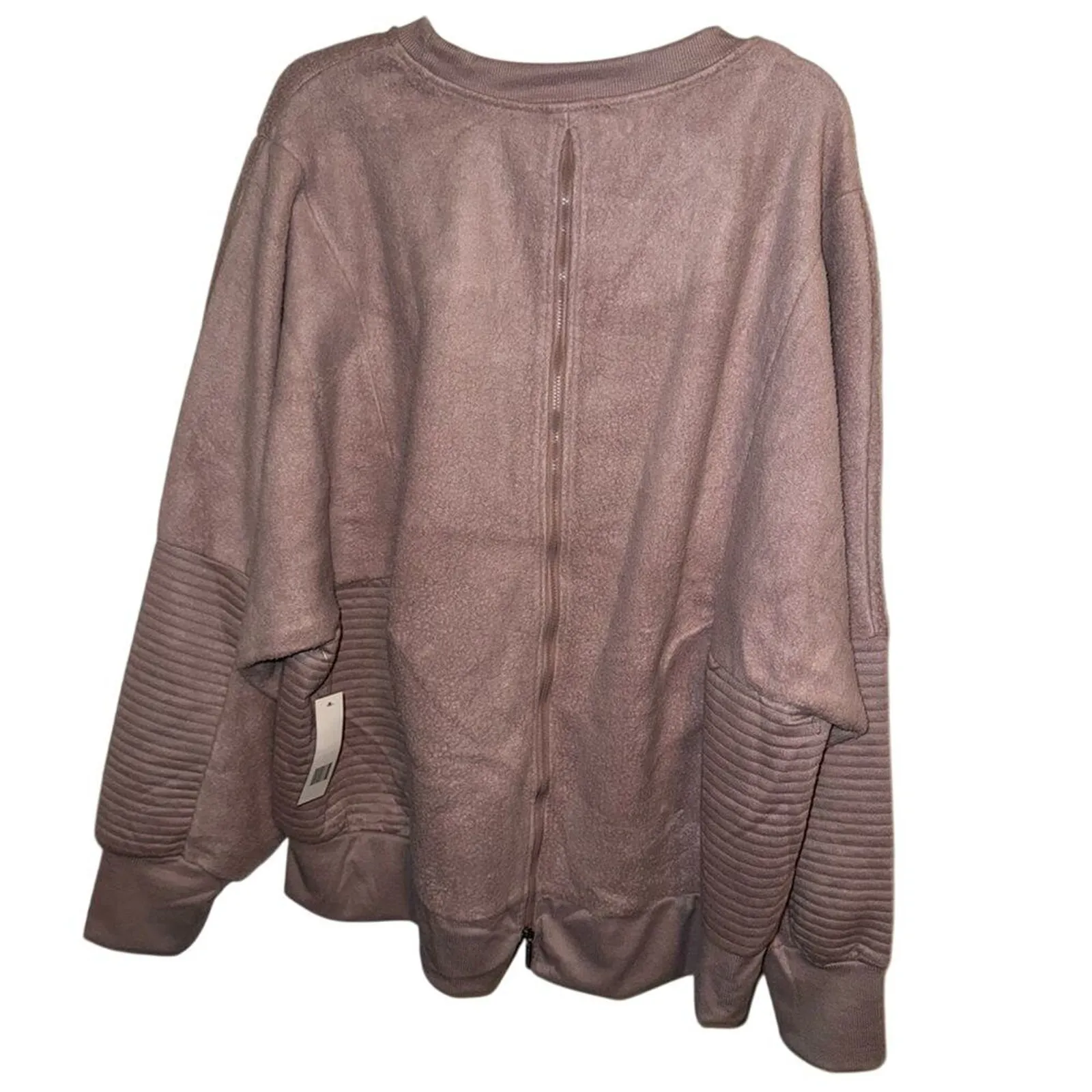 TAHARI SPORT Pink Top with Back Zipper and Thumbholes New with Tag MSRP $80 - Image 5