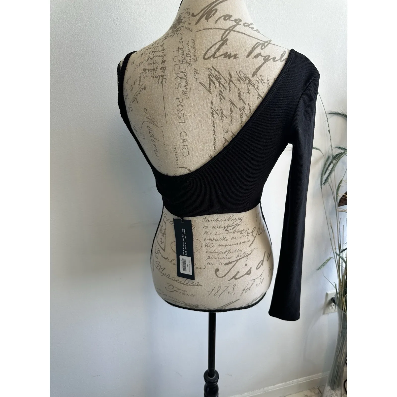 White Fox Women's "The Ex Factor Crop" Top Black S One Sleeve NWT‎ - Image 2