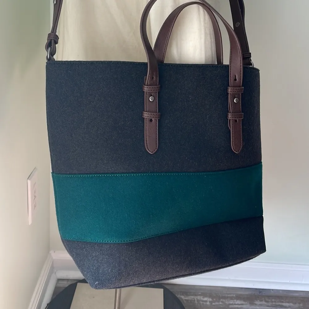Levi's wool tote with leather handles - Image 2