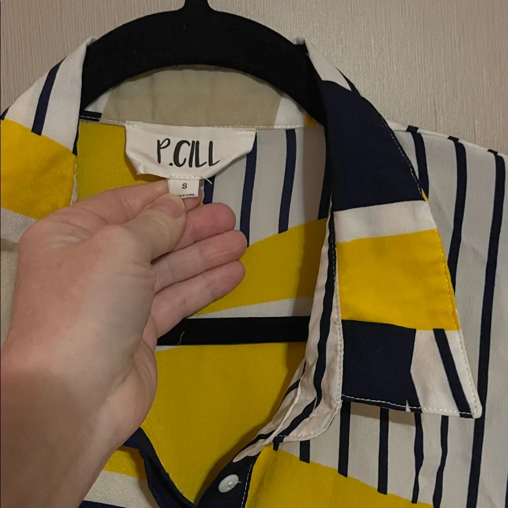 P Cill yellow navy white abstract button v neck Henley blouse small oversized - Image 2