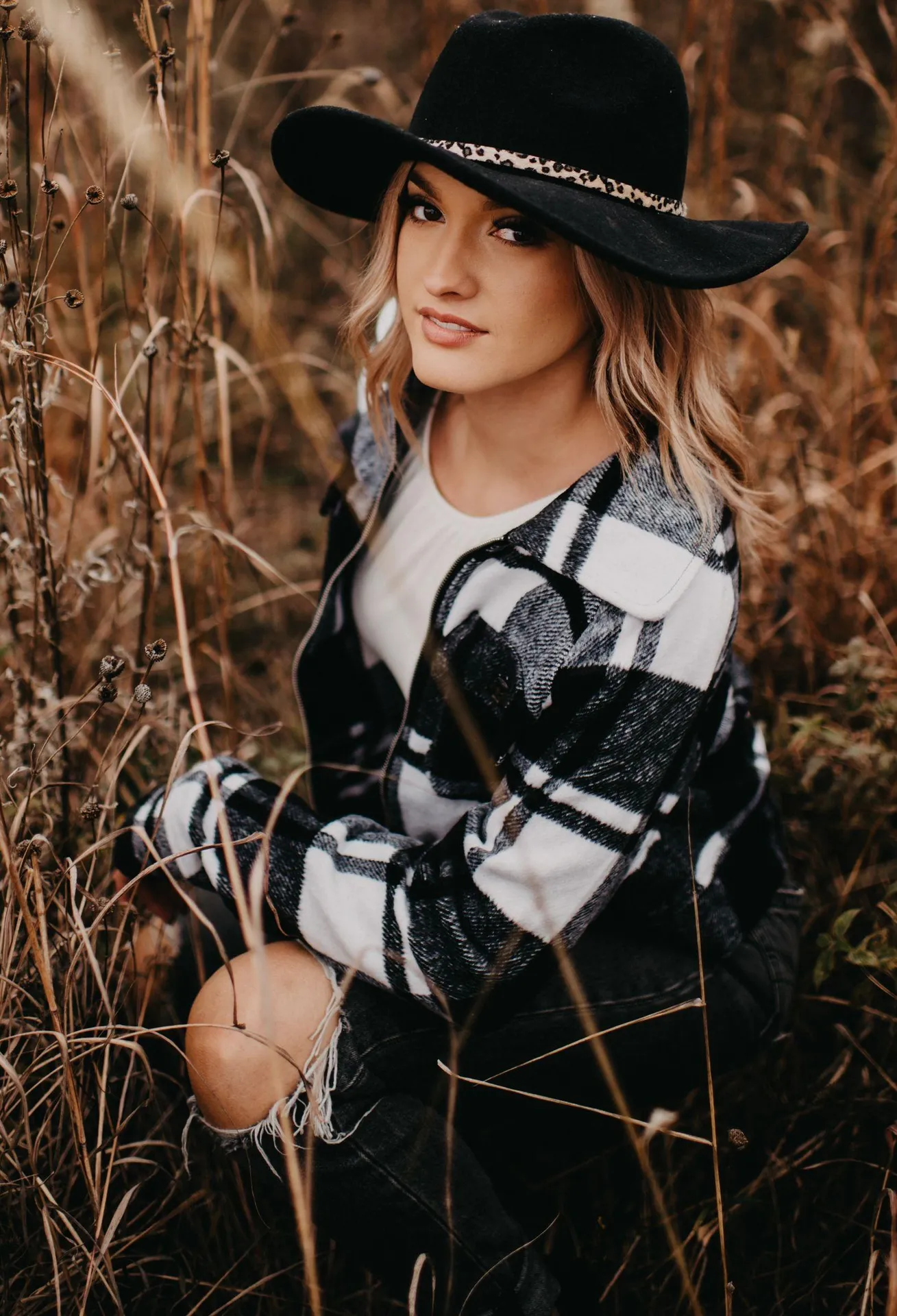 Black And White Coat Flannel - Image 3