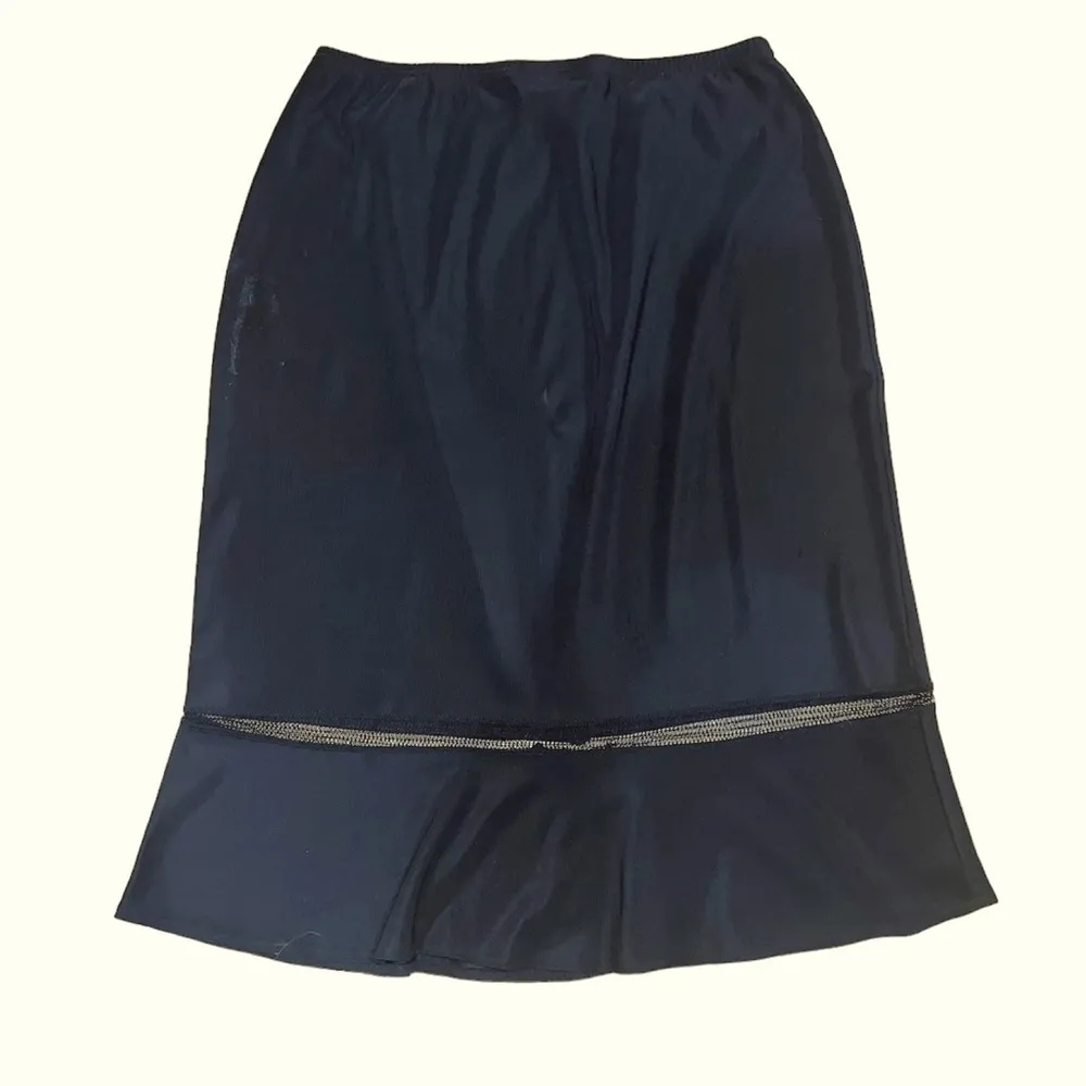 Claudia Richards Black Midi Skirt with rolling Ruffles and Netted Detail, Size L Size L - Image 2