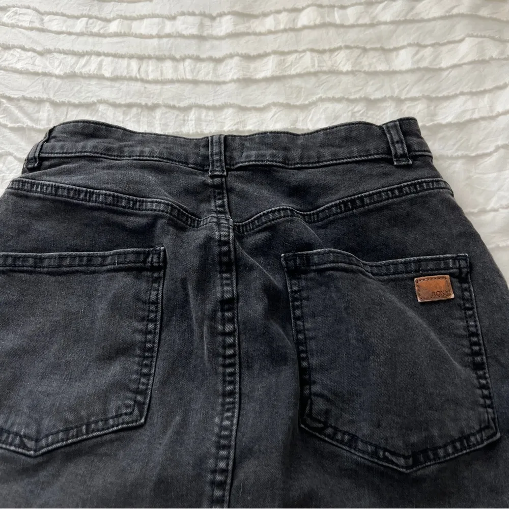 Roxy denim skirt 
-size small - Image 2