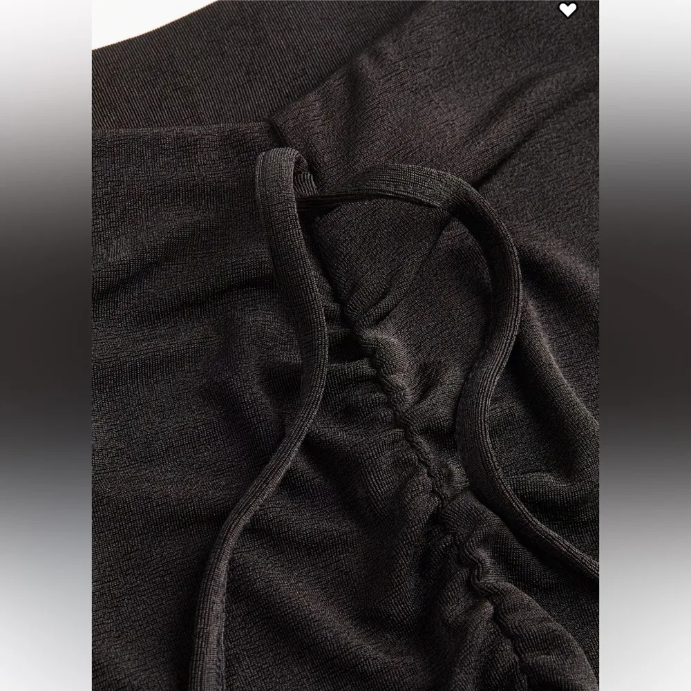 H&M JERSEY SKIRT With Ruched Front. Can wear as Strapless Dress - Image 5