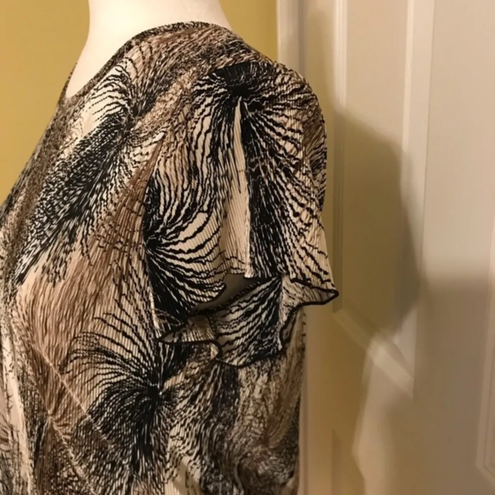 2 for $10 Dress Barn top Size L Slip over like new - Image 5