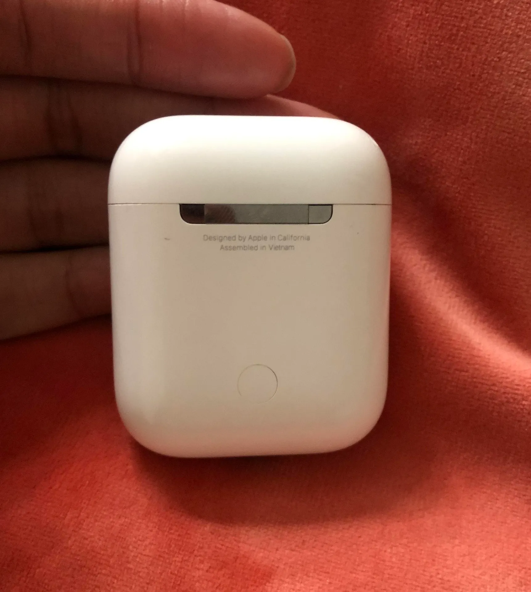 Apple AirPods Charging Case - Image 2