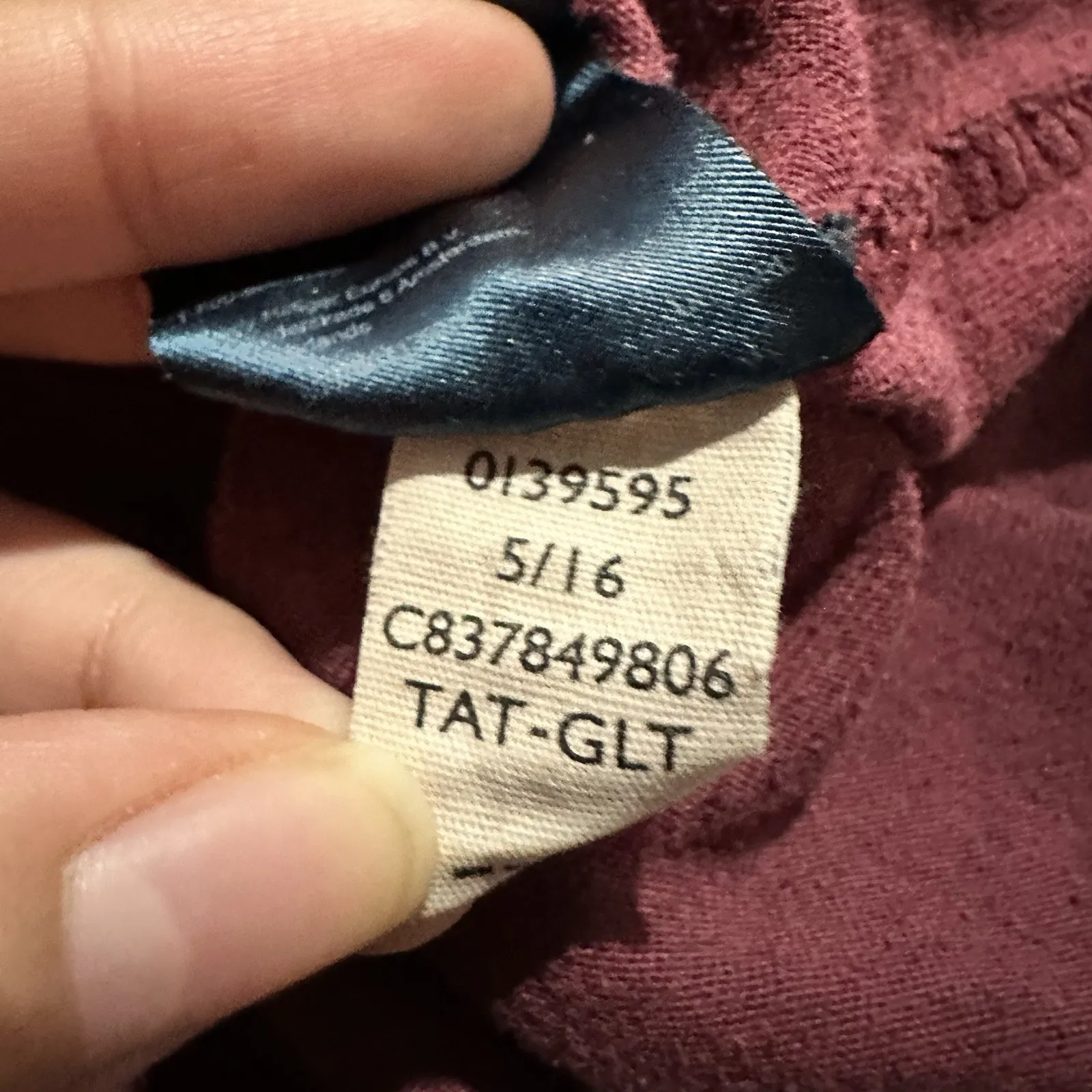 Women’s Tommy Hilfiger Red Navy T-Shirt Top medium cotton logo burgundy simple - Image 8