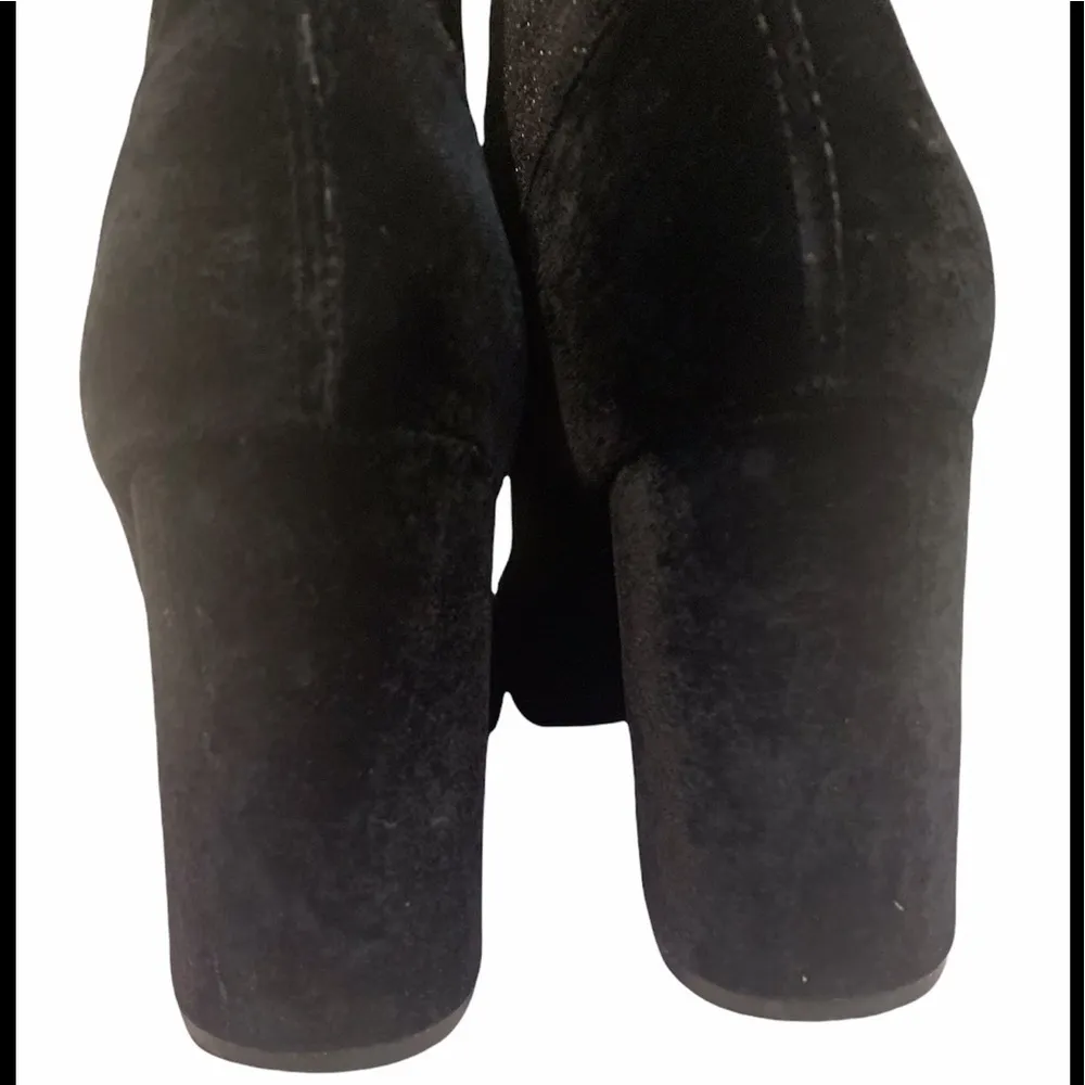 Arezzo Velour Pull On Booties Size undefined - Image 7