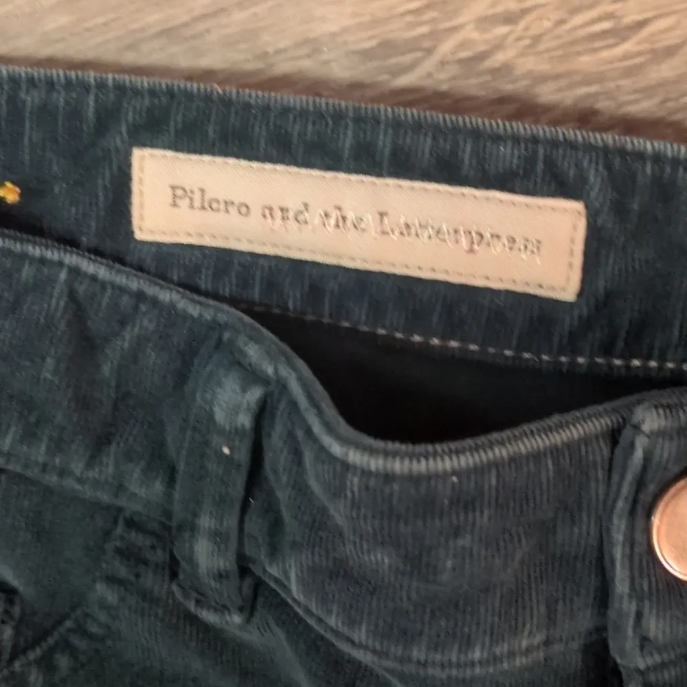 Pilcro And The Letterpress By Anthropologie Serif Teal Cords Size 28 - Image 4