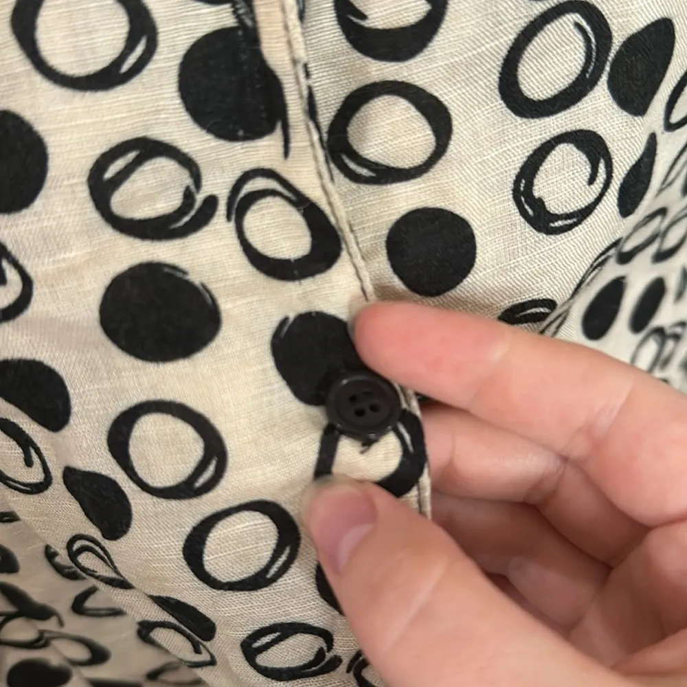 Harve Benard linen blend polka dot bottom down shirt neutral size 1X - Image 8
