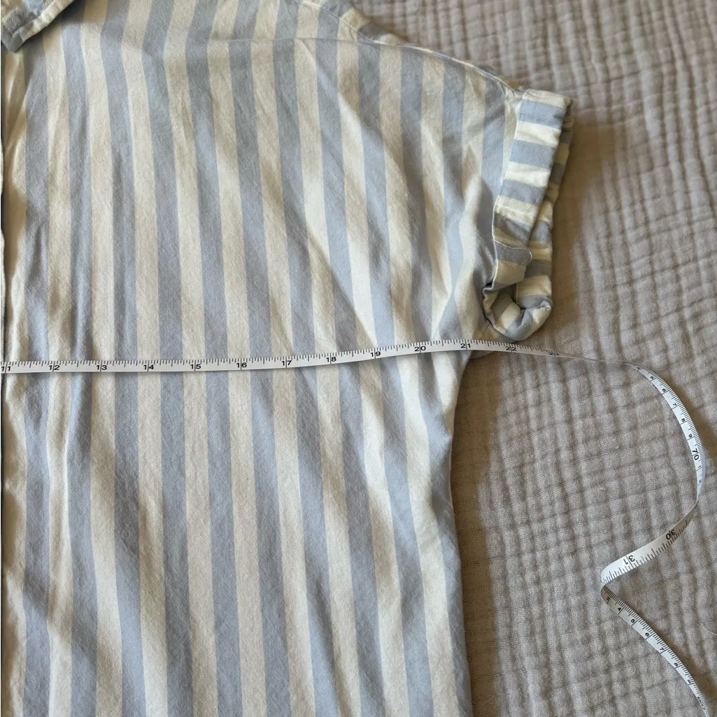 Universal Threads Universal Thread Light Blue and White Striped Shirt - Image 9